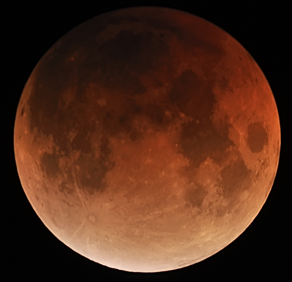 eclissi di luna (di ANGELO BERTIERI)