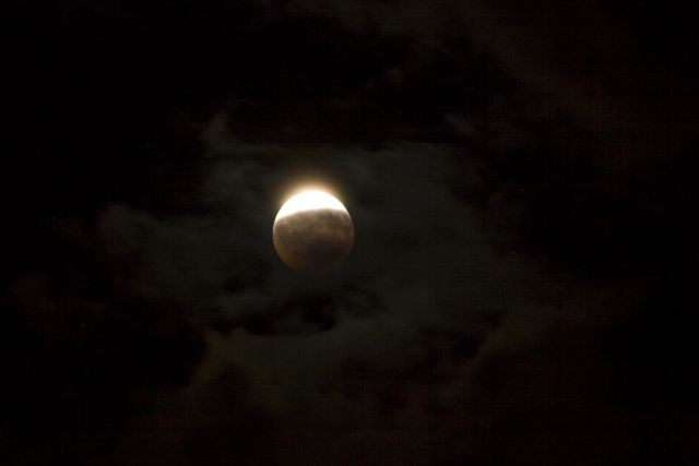 luna e nuvole (di Paolo De Cesaris)